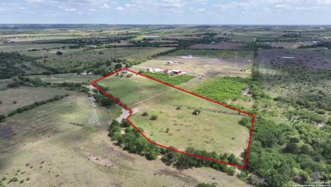 1212 Engler Dairy Seguin TX 78155