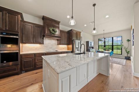 1212 Engler Dairy Seguin TX 78155