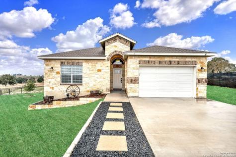521 Lazy Oak Lane La Vernia TX 78121