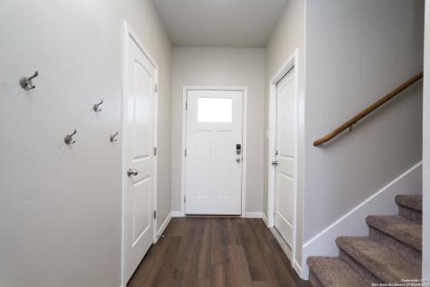 3915 Ivy Path St.hedwig TX 78152