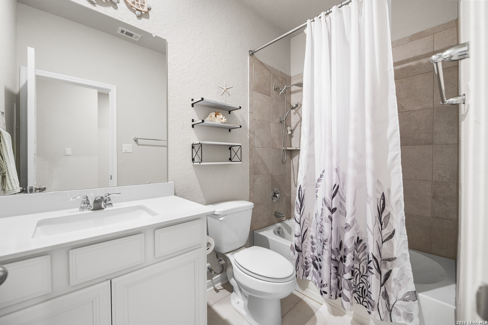 232 Colebrook Cibolo TX 78108
