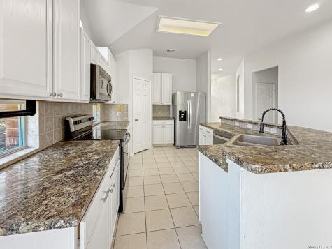 21607 Rio Comal San Antonio TX 78259