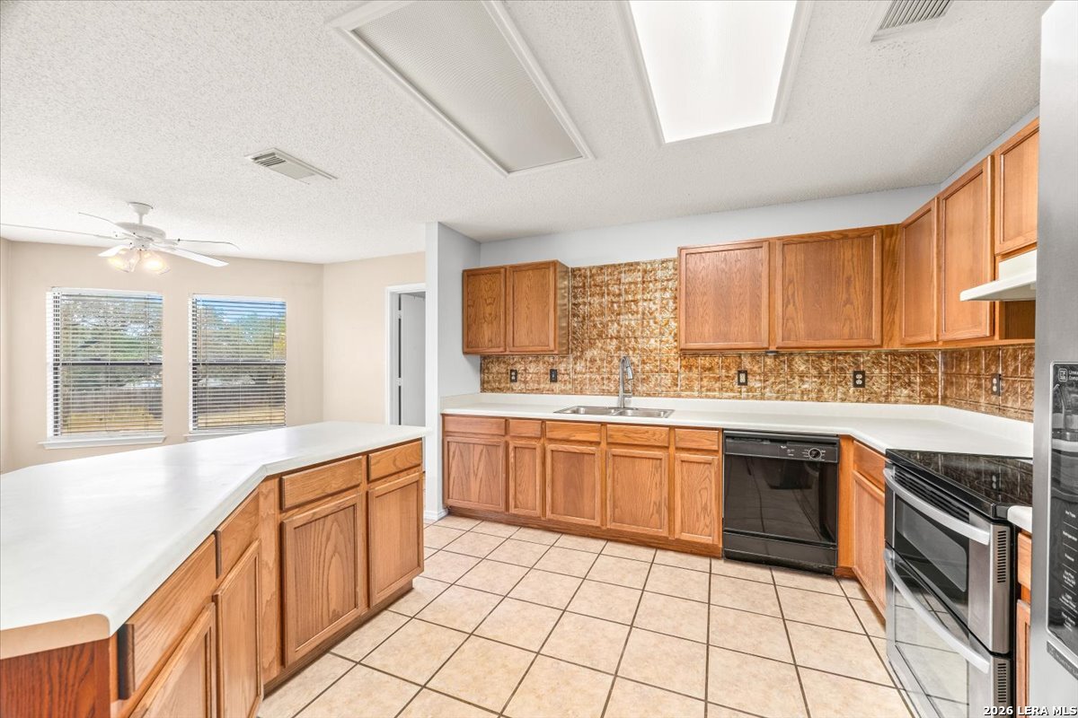797 Killarney Road Floresville TX 78114