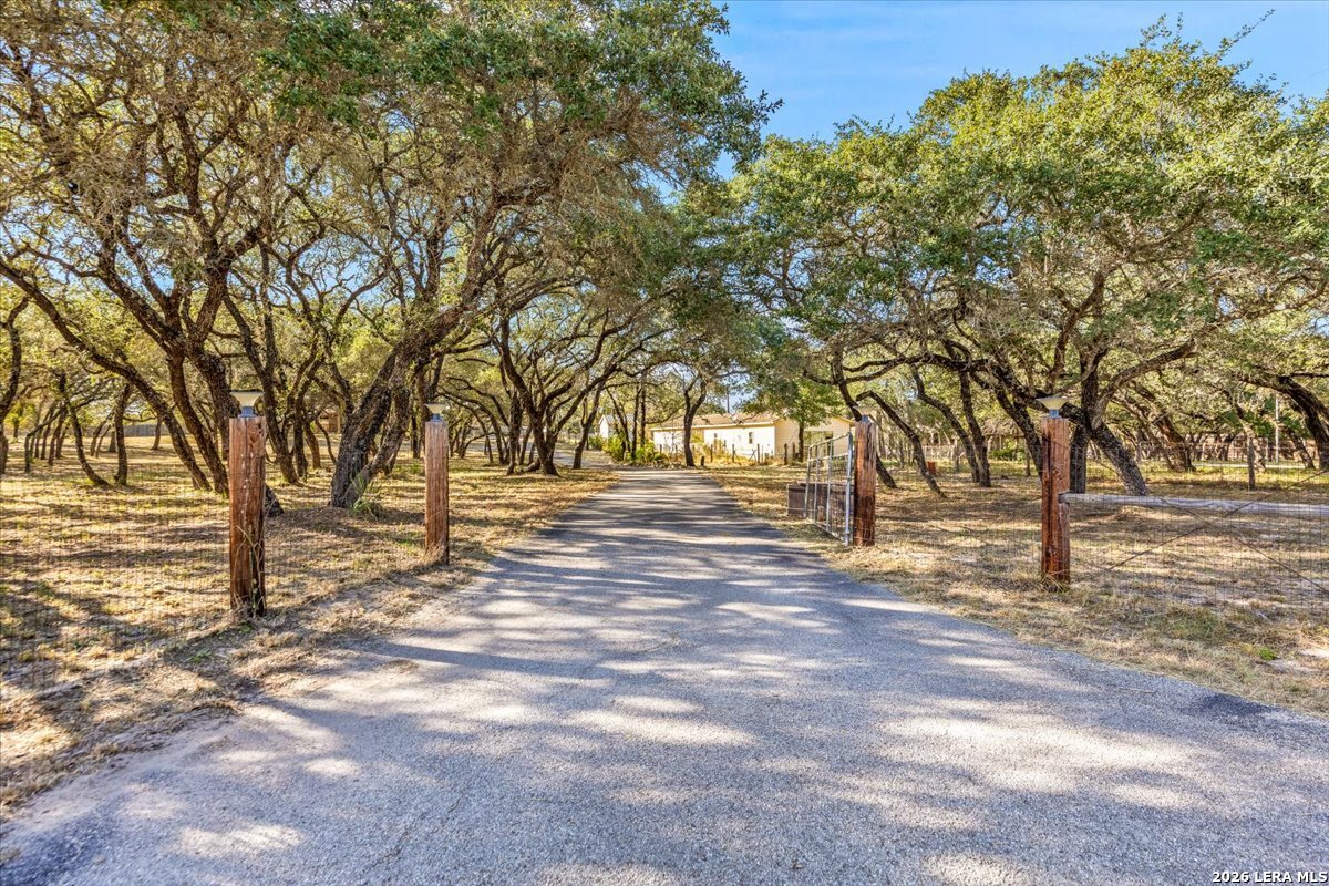 797 Killarney Road Floresville TX 78114