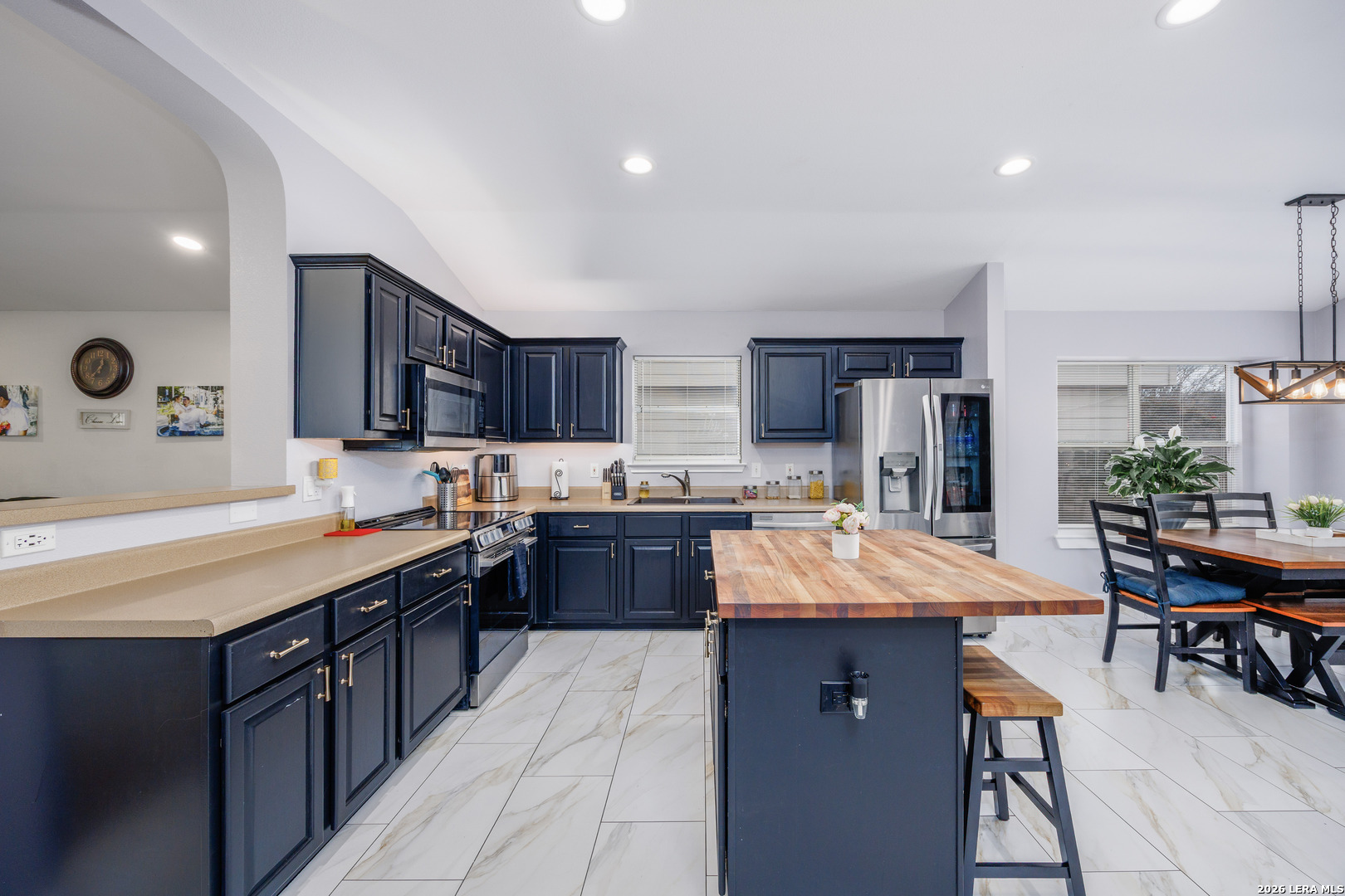 8218 Maloy Manor San Antonio TX 78250