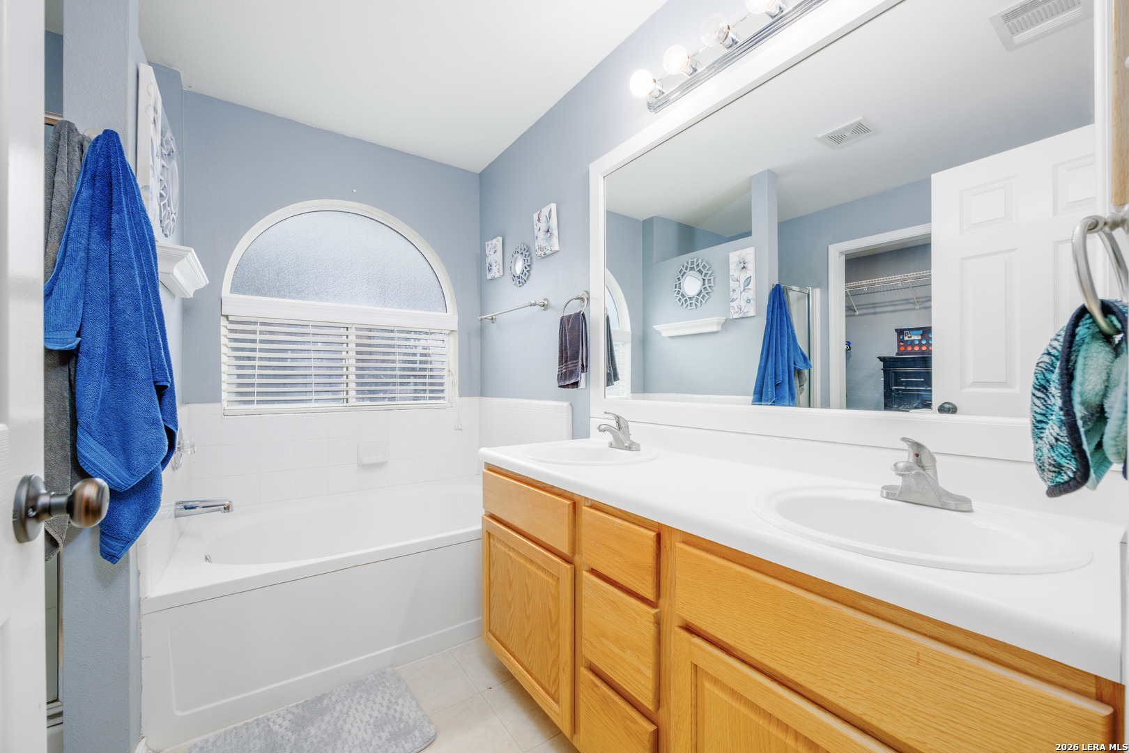 8218 Maloy Manor San Antonio TX 78250