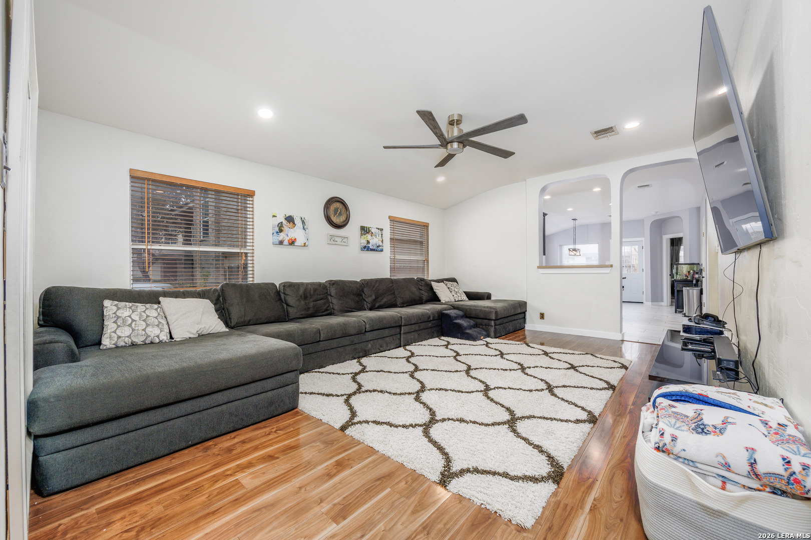 8218 Maloy Manor San Antonio TX 78250