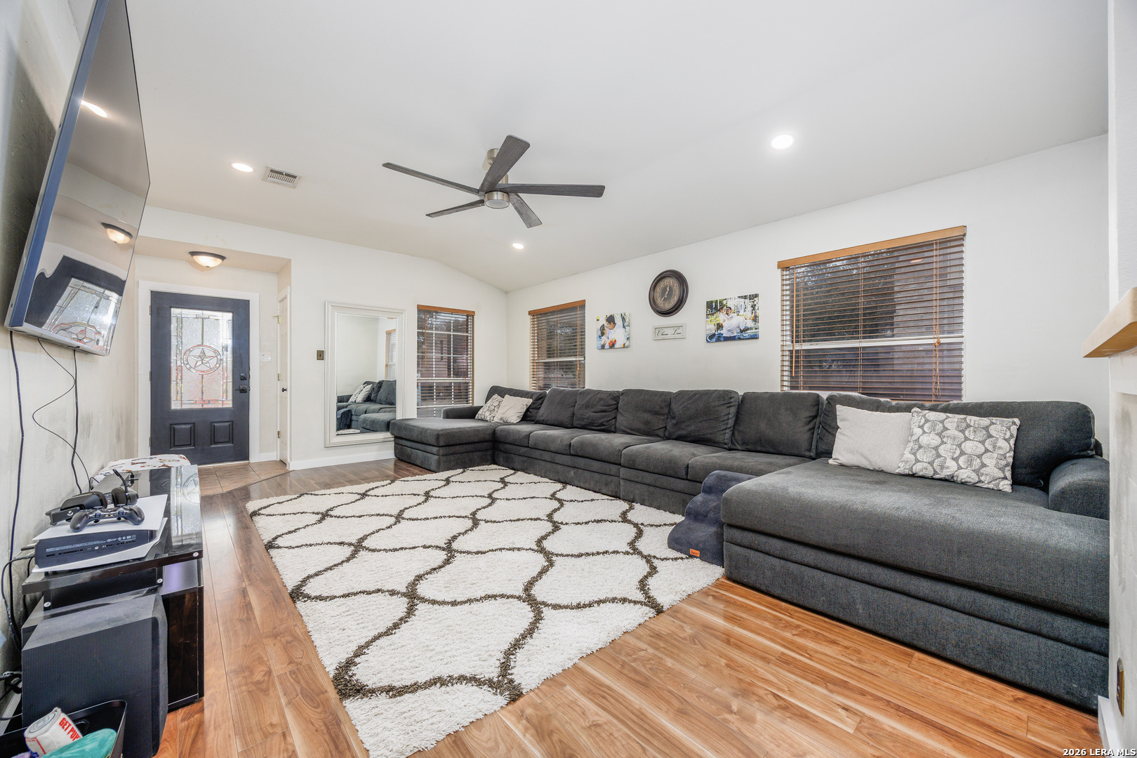 8218 Maloy Manor San Antonio TX 78250
