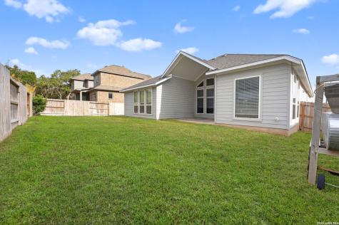 164 Jereth Crossing Castroville TX 78009
