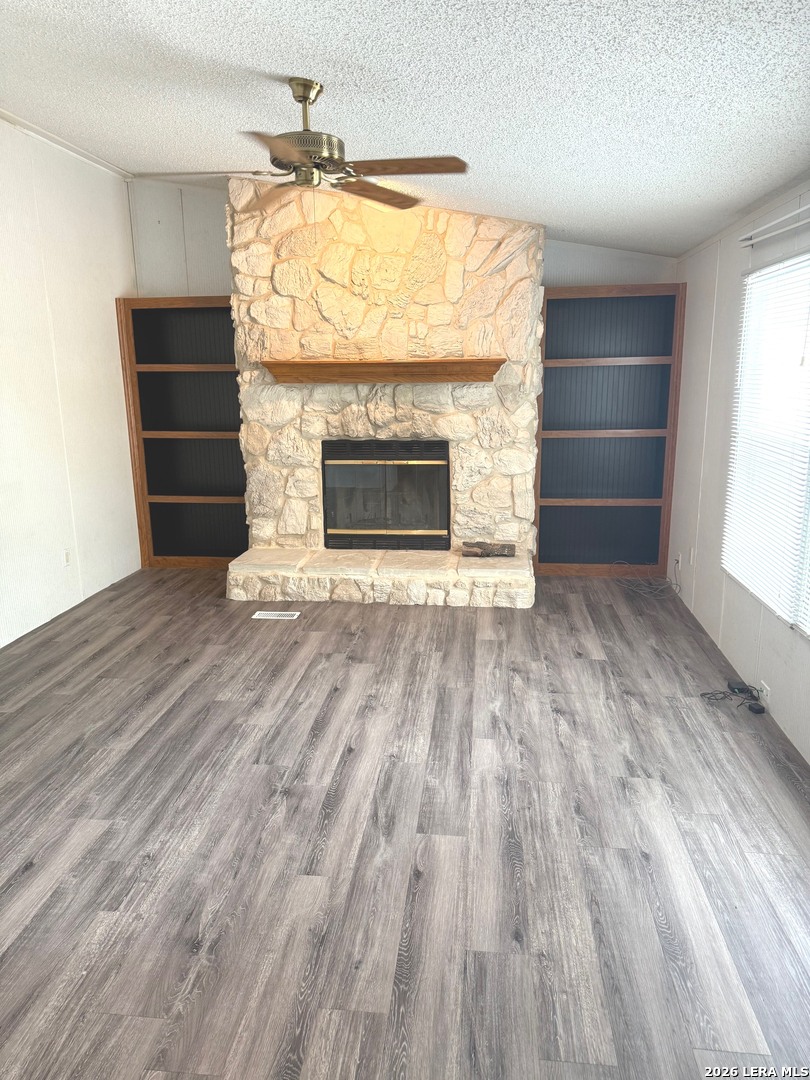 690 Cherry Ridge Floresville TX 78114