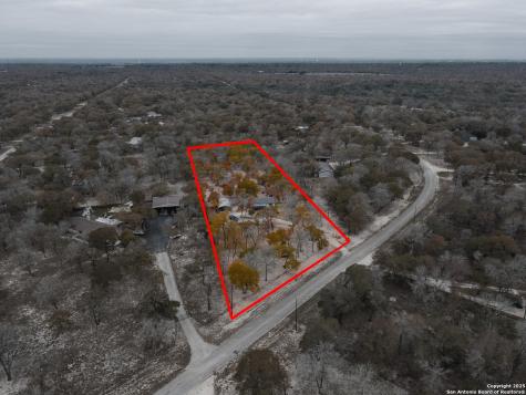 690 Cherry Ridge Floresville TX 78114
