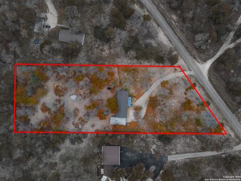 690 Cherry Ridge Floresville TX 78114