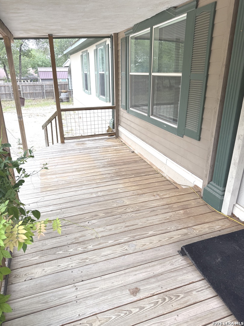 690 Cherry Ridge Floresville TX 78114