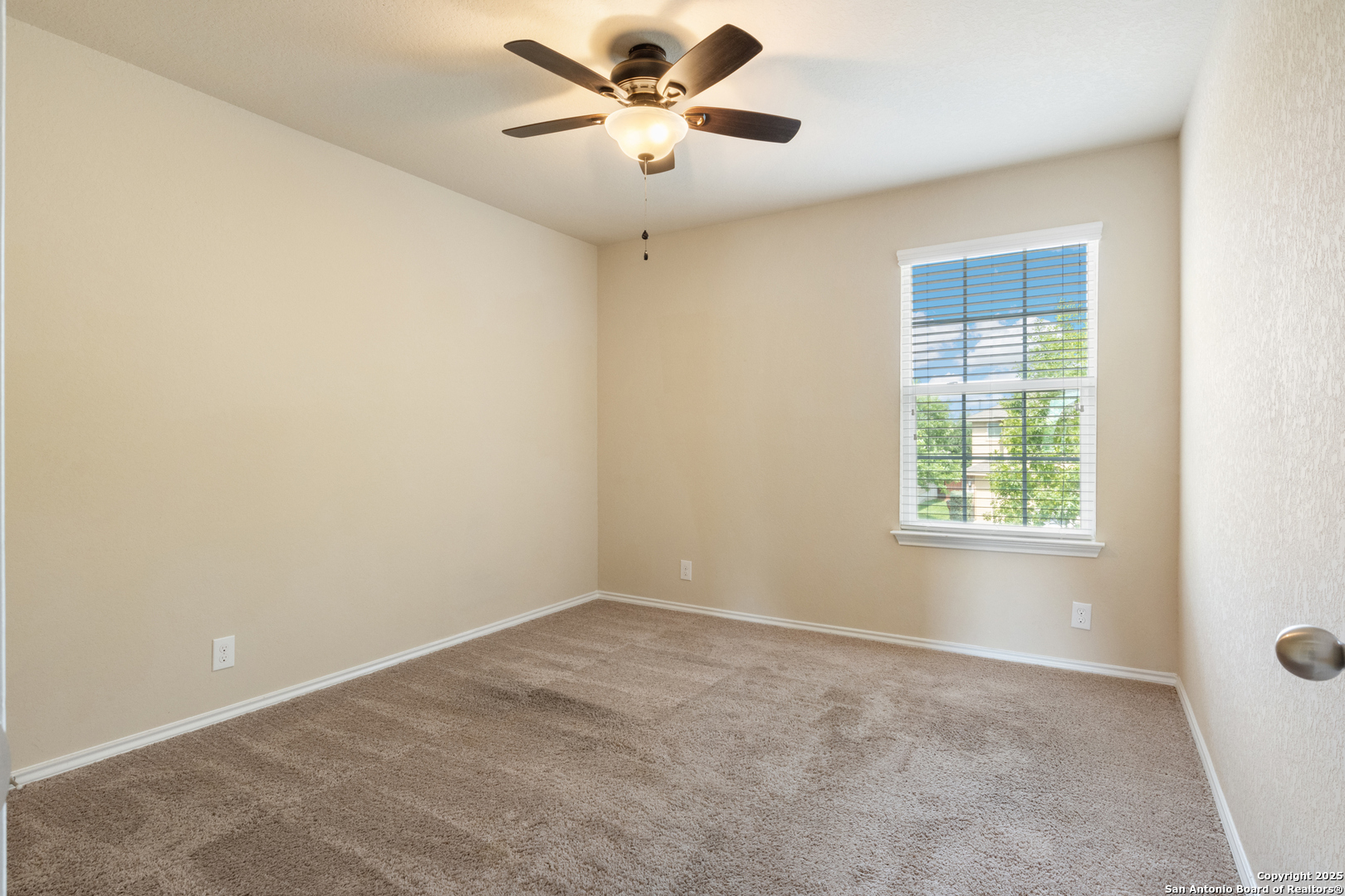 255 Elisabeth Run San Antonio TX 78253