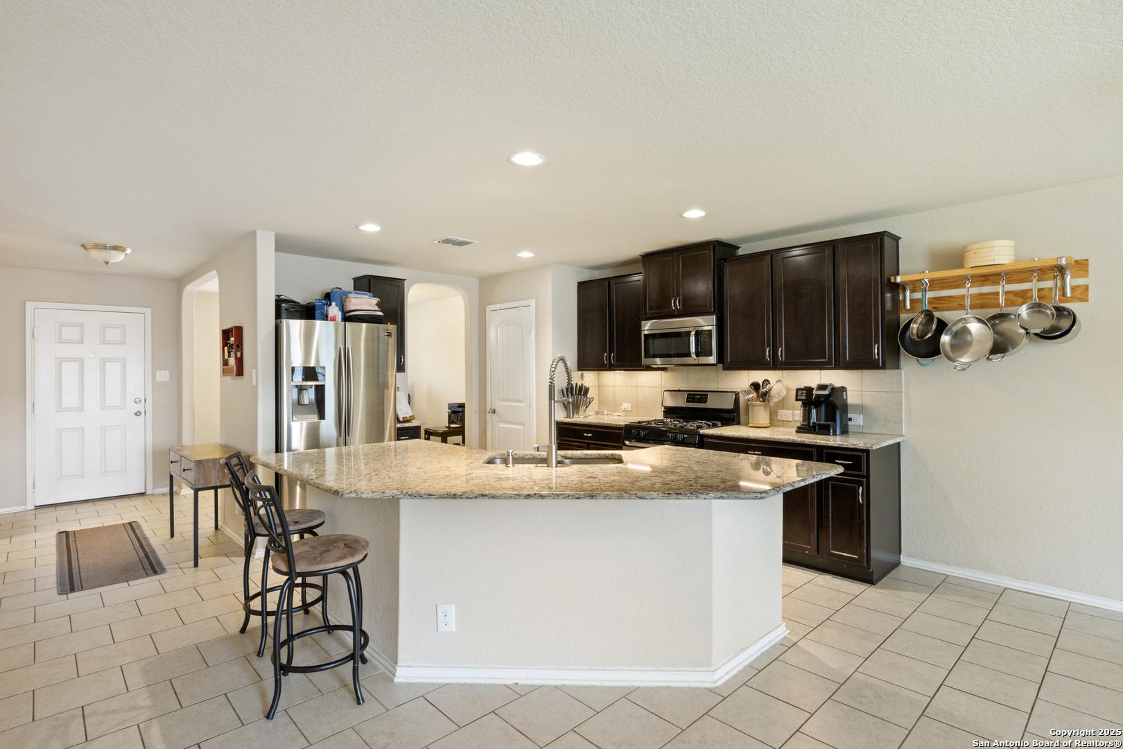 255 Elisabeth Run San Antonio TX 78253