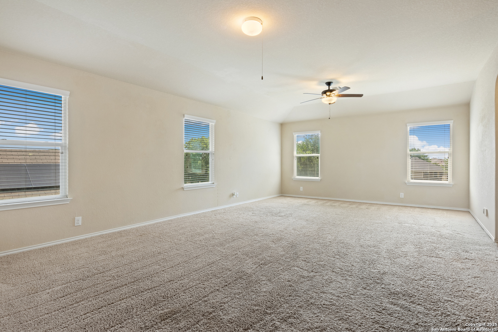 255 Elisabeth Run San Antonio TX 78253