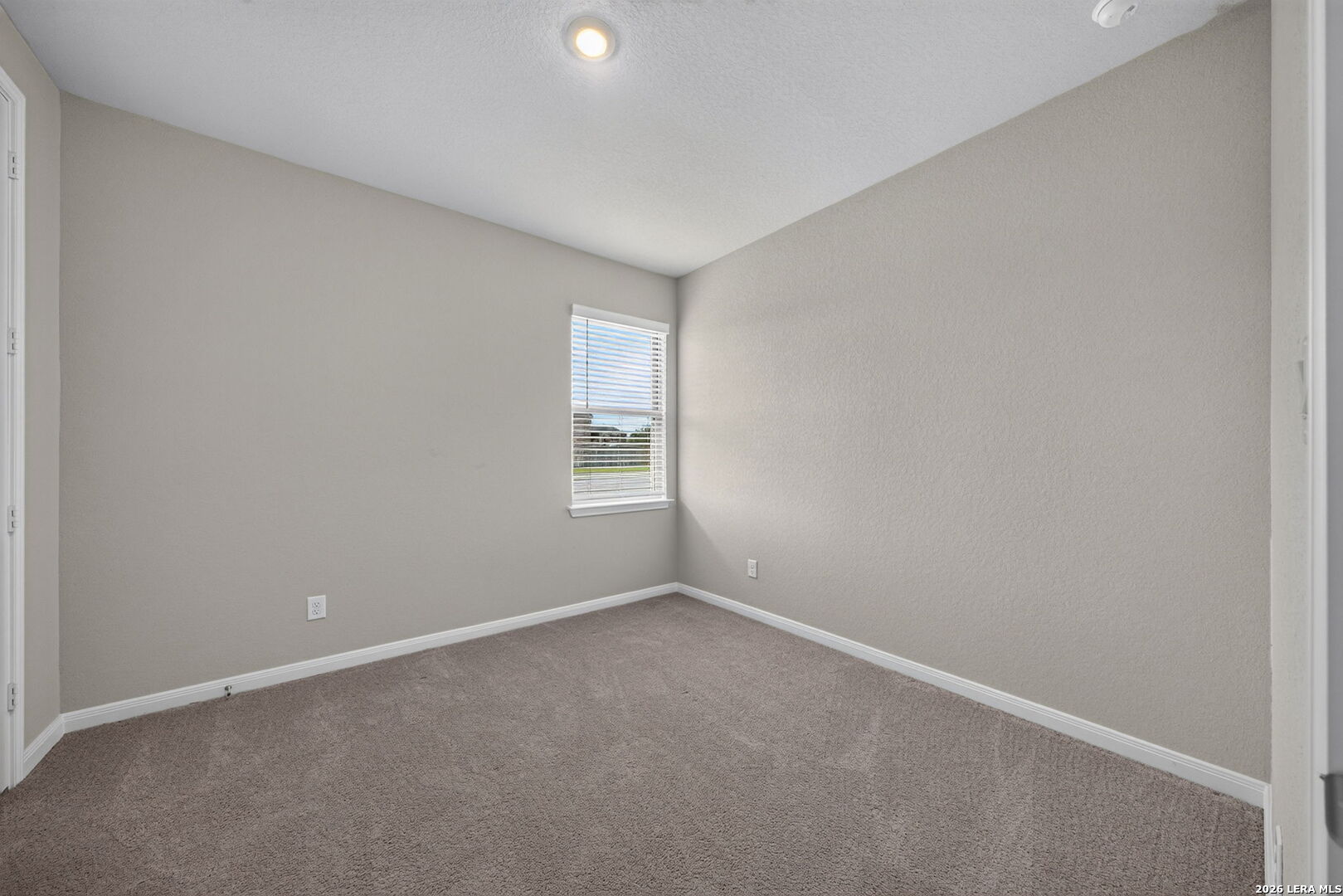 5003 Village Park Marion TX 78124