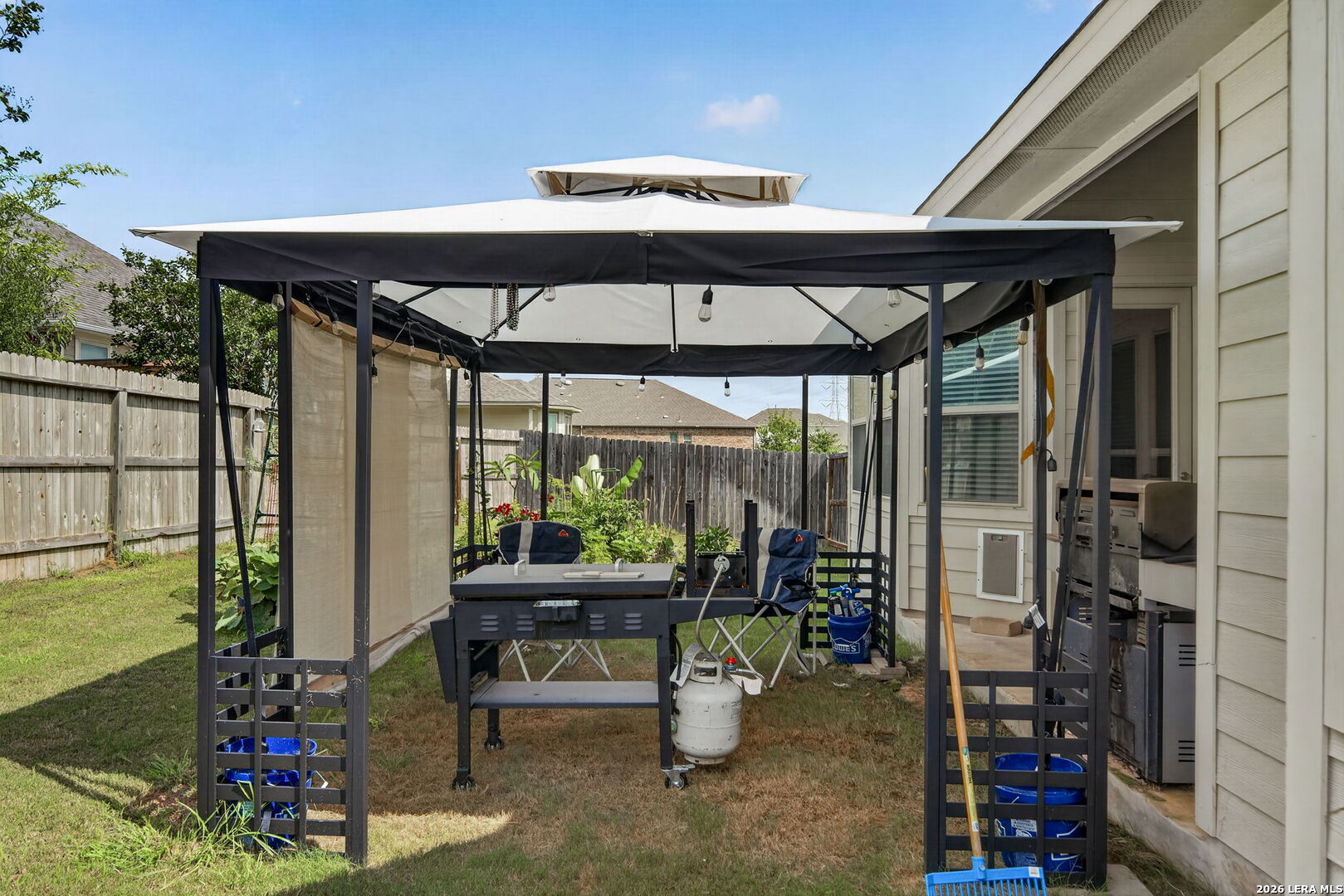 5003 Village Park Marion TX 78124