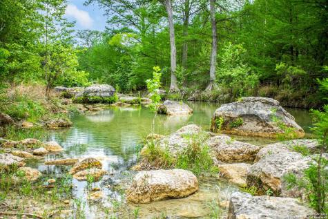 1945 Highland Drive Bandera TX 78003