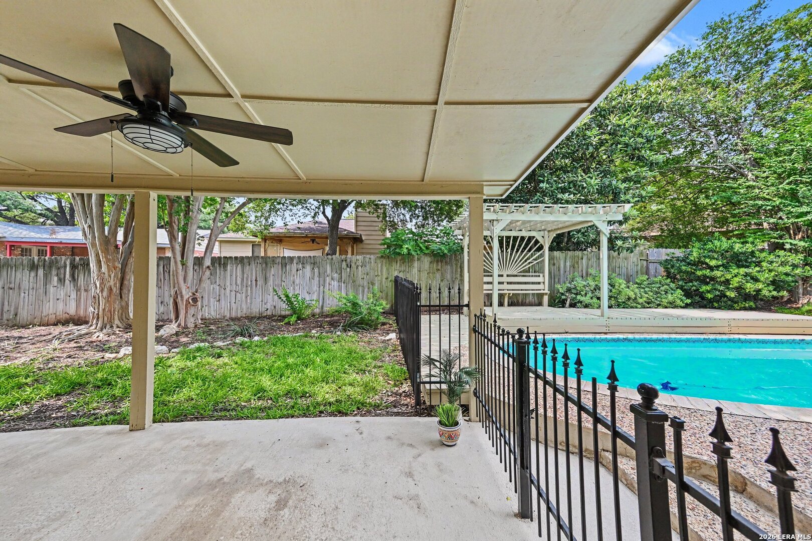 6154 Desert Trail San Antonio TX 78249