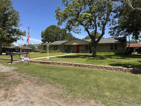 601 Poplar Street Jourdanton TX 78026