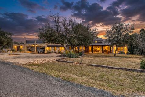 1575 Mountain Valley Drive Concan TX 78838