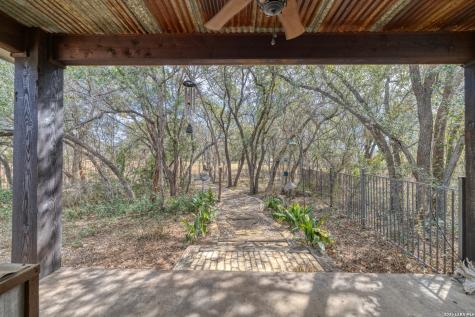 1575 Mountain Valley Drive Concan TX 78838