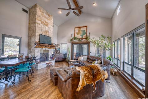 1575 Mountain Valley Drive Concan TX 78838