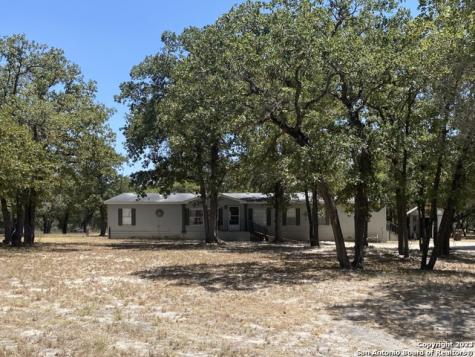 522 Cherry Ridge Floresville TX 78114