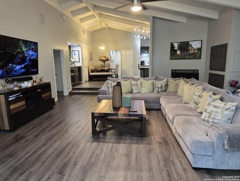 8715 Post Oak San Antonio TX 78217