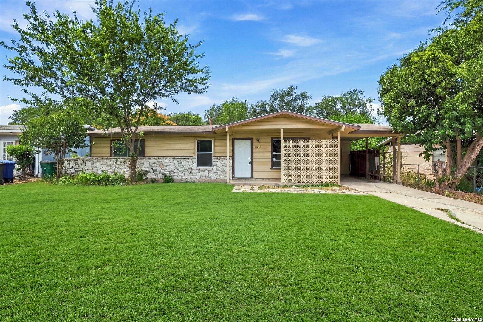 1807 Harness Lane San Antonio TX 78227
