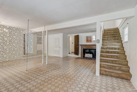 9403 Forest Oak San Antonio TX 78217