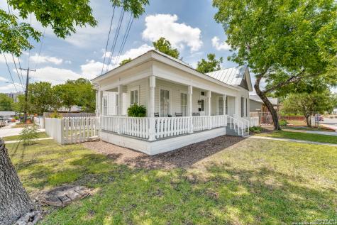 902 W French Place San Antonio TX 78212