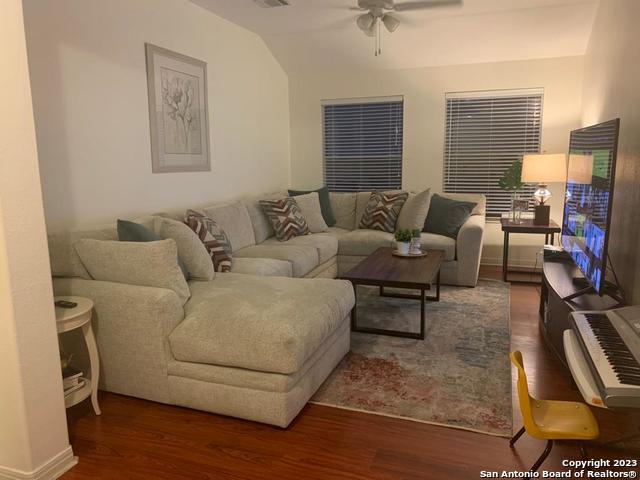 407 Elkgrove Court San Antonio TX 78260