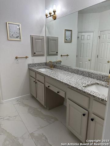 407 Elkgrove Court San Antonio TX 78260