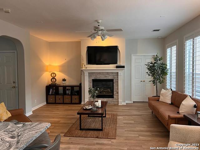 407 Elkgrove Court San Antonio TX 78260