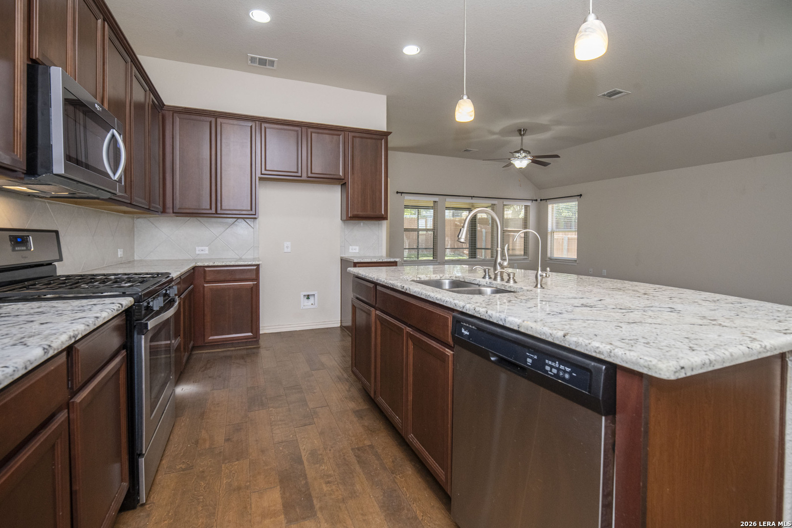 712 Pulitzer Cibolo TX 78108