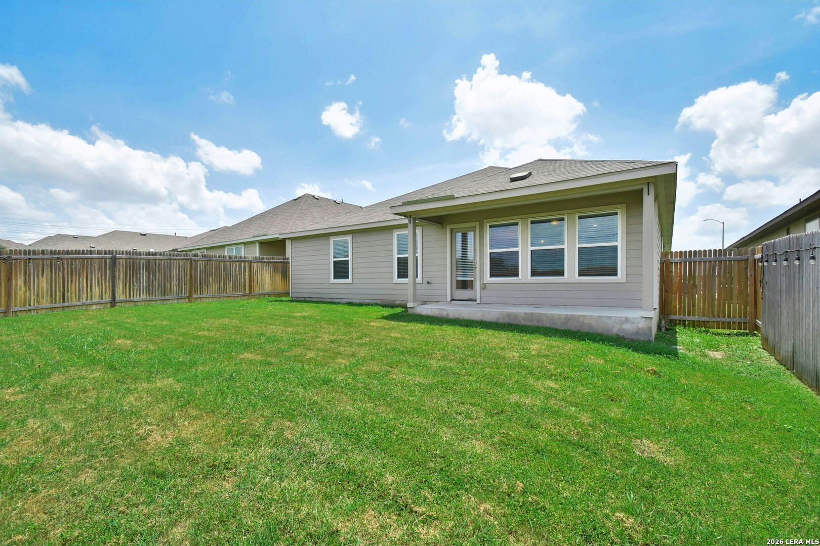 8231 Noble Crest Converse TX 78109