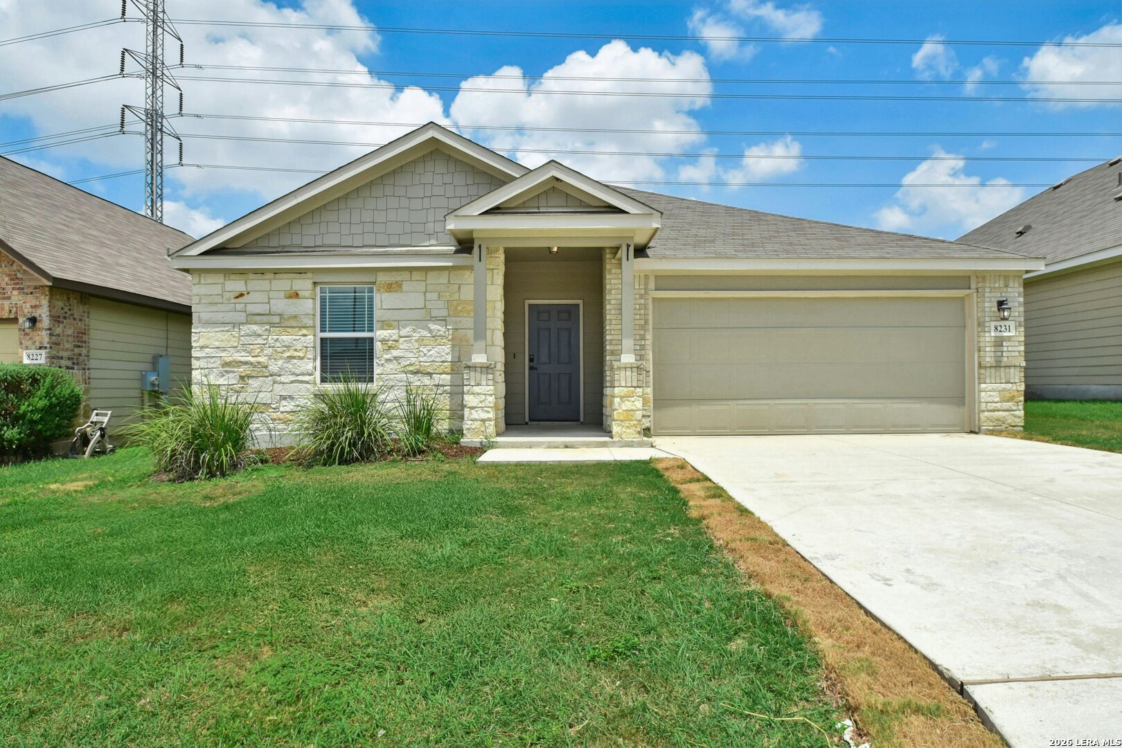8231 Noble Crest Converse TX 78109