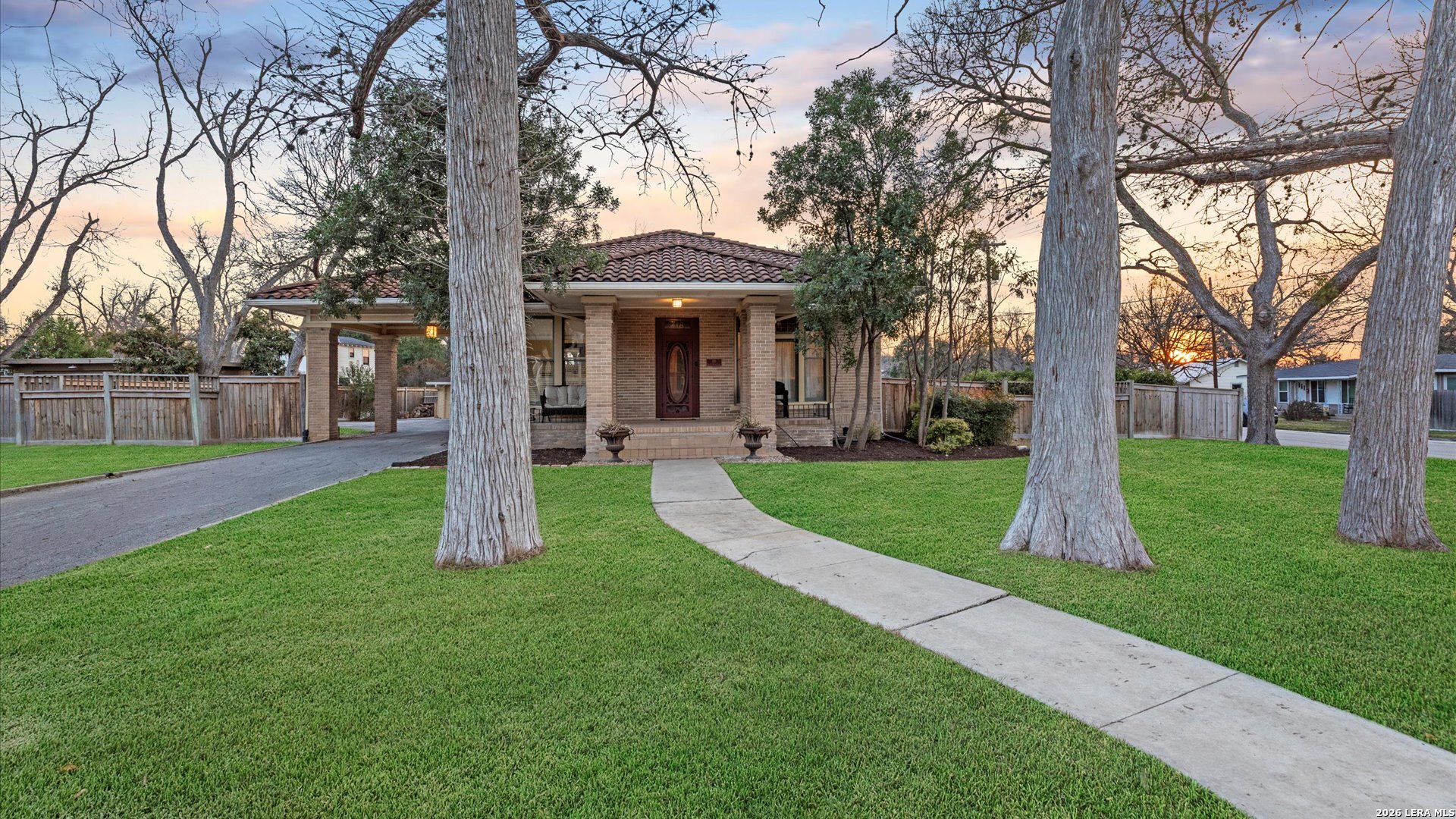 418 S Santa Clara New Braunfels TX 78130