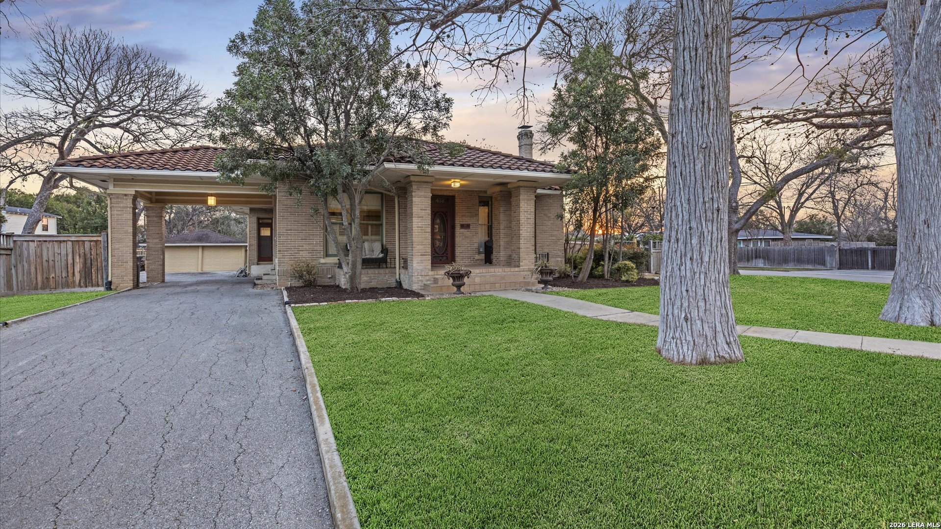 418 S Santa Clara New Braunfels TX 78130