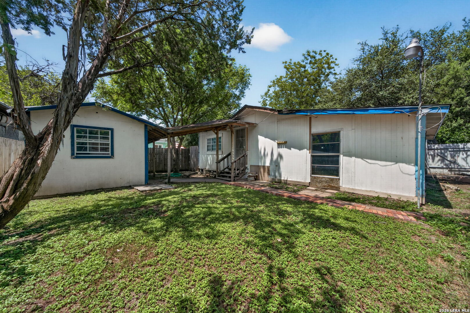 736 S San Eduardo Avenue San Antonio TX 78237