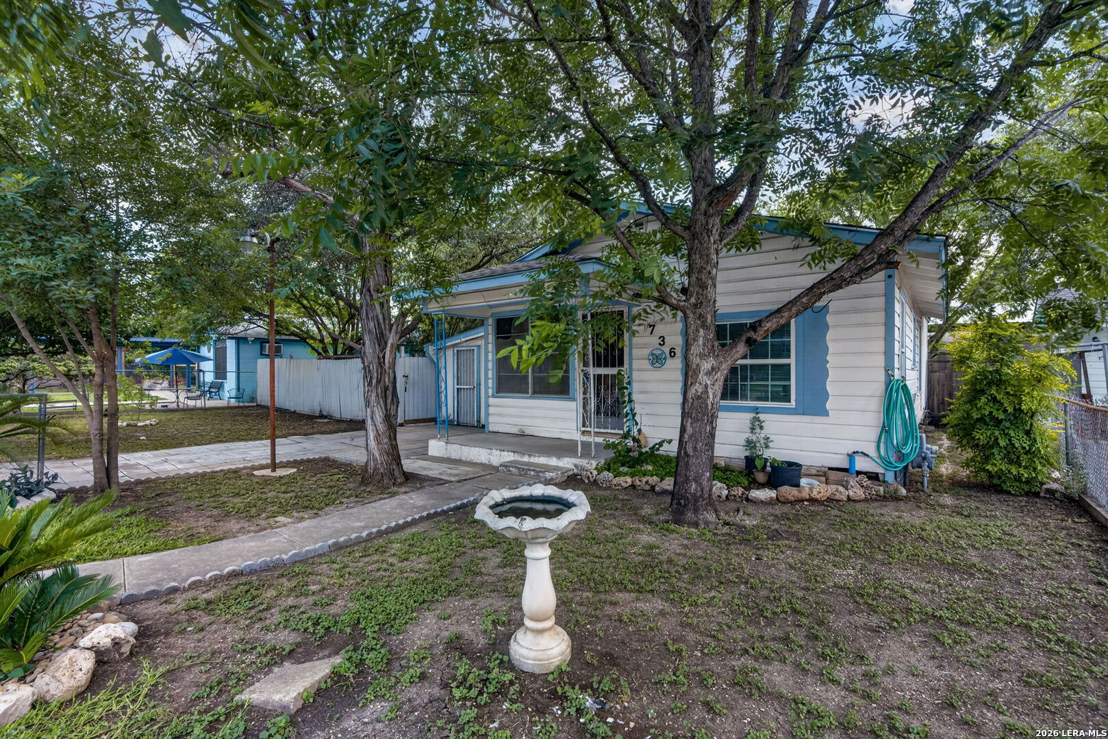 736 S San Eduardo Avenue San Antonio TX 78237