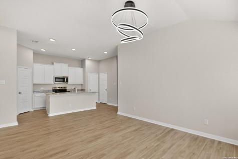 1160 Water Valley Seguin TX 78155