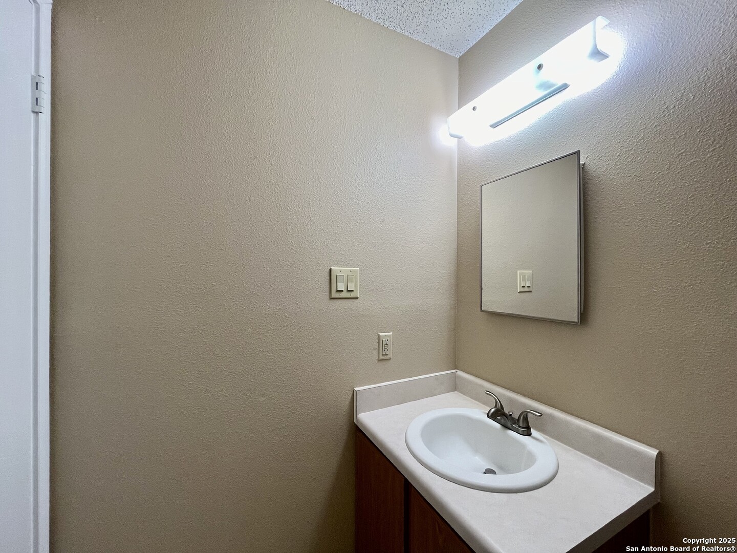 6730 Melody Canyon San Antonio TX 78239