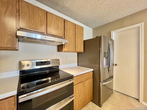 6730 Melody Canyon San Antonio TX 78239