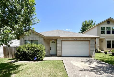 6730 Melody Canyon San Antonio TX 78239
