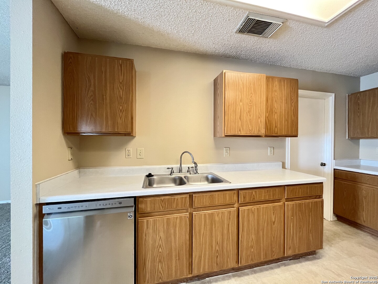 6730 Melody Canyon San Antonio TX 78239