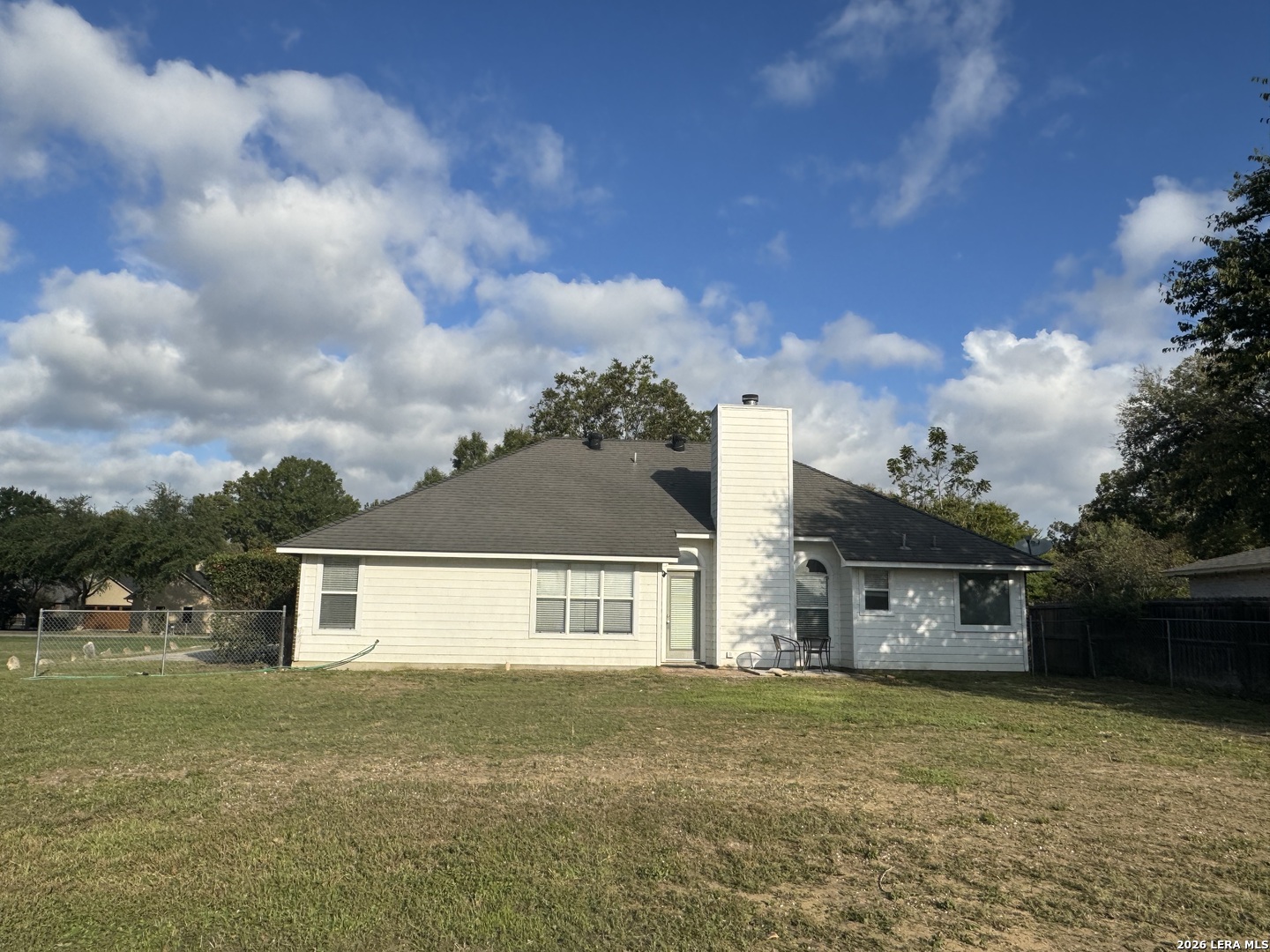 521 Woodlake Drive Mcqueeney TX 78123