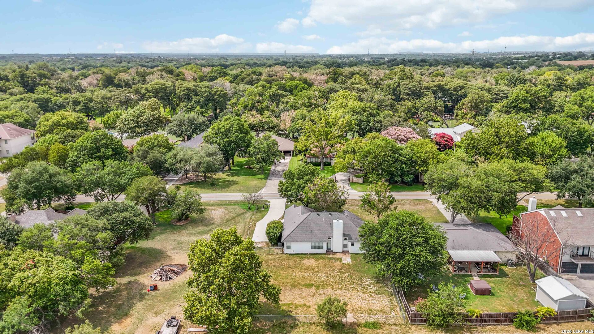 521 Woodlake Drive Mcqueeney TX 78123